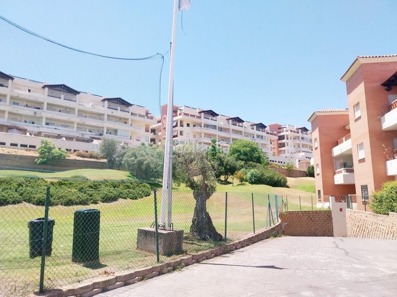 Foto 3db12579-5a48-42fa-b1e0-e3f28cc84fa0. Planta baixa amb calefacció aparcament piscina a Benalmádena