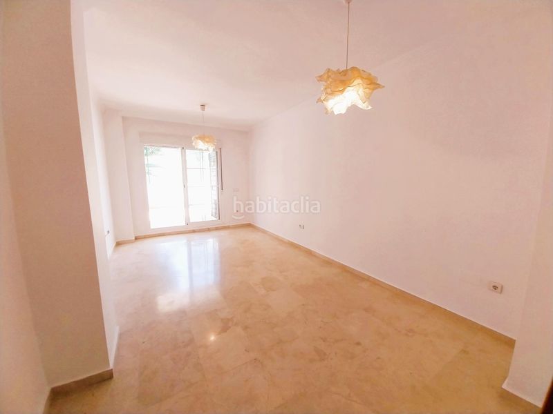 Foto 9f97d3ad-8a4f-42e9-aa5e-219f6c11ecaf. Planta baixa amb calefacció aparcament piscina a Benalmádena