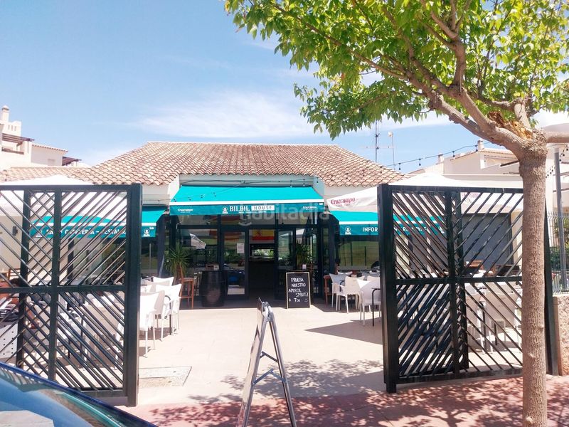 Foto a0af4d09-6d7d-41ec-995e-10aab335747f. Planta baixa amb calefacció aparcament piscina a Benalmádena