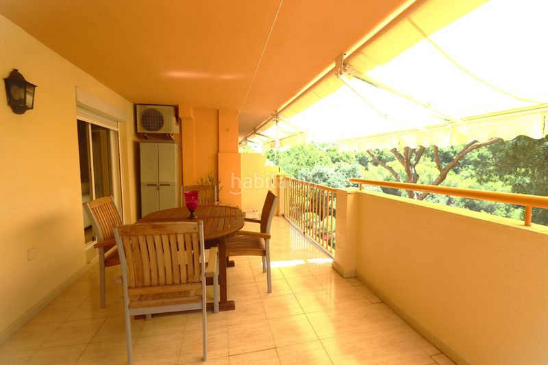 Foto 559da3fe-a2a8-47d2-ae8d-797ce903649e. Apartamento  de esquina con amplia terraza a solo unos pasos de la playa de luna beach Calahonda en Mijas