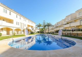 Duplex  Avenida españa de calahonda. Amplio y luminoso apartamento dúplex totalmente reformado en el