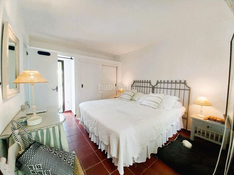 Foto 11ce16ae-a137-4c50-8429-4387c2170d49. Location maison avec parking dans Calahonda Mijas