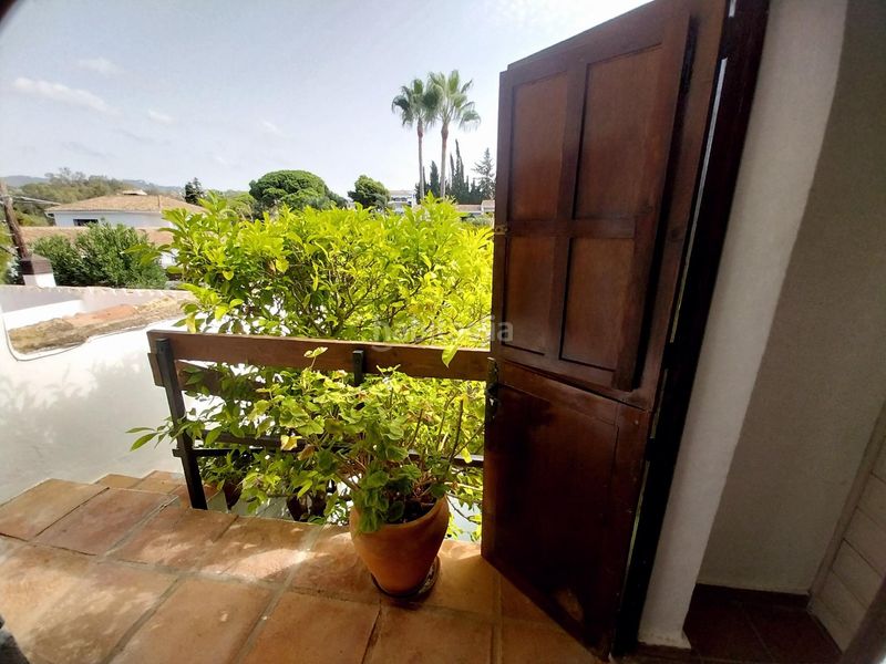 Foto 3bff174e-5b9c-4d41-9f1c-8f06918a9876. Location maison avec parking dans Calahonda Mijas