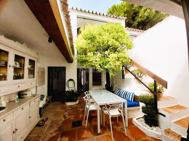 Foto ab5d7905-ad0e-4feb-bb6a-b989d3d9d998. Location maison avec parking dans Calahonda Mijas