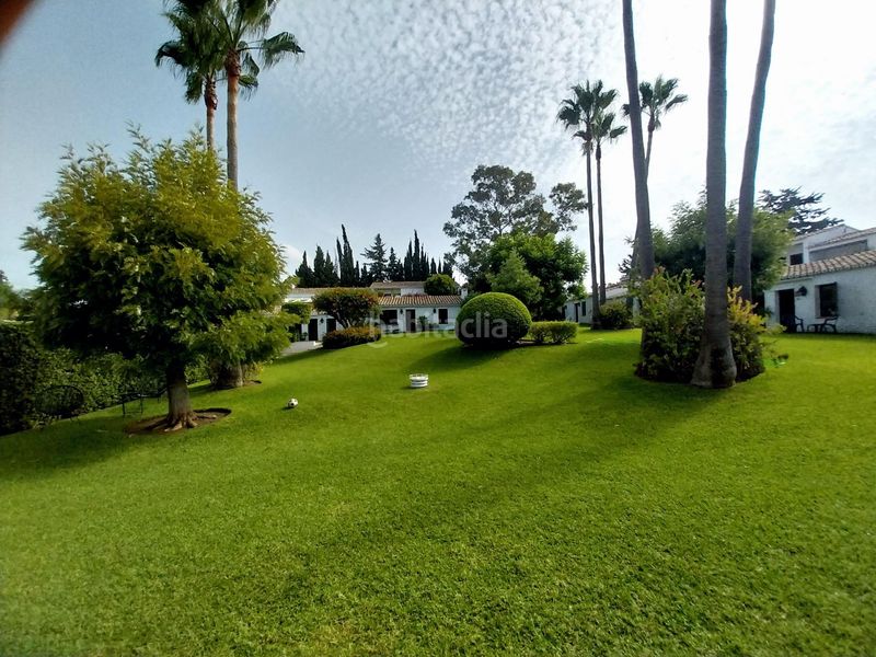 Foto aed0ffba-b67b-47fb-840b-13412936a282. Location maison avec parking dans Calahonda Mijas