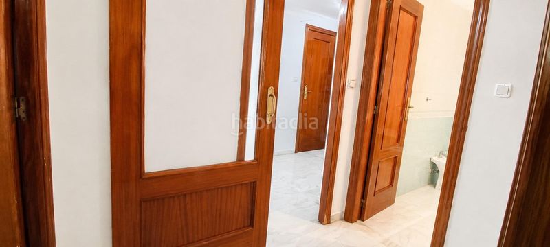Foto b31898e2-1270-418e-8ad8-5d15905426a2. Pis amb piscina a los jardines de Marbella - la ermita Marbella