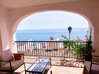 Lloguer Dúplex  Mar calahonda. Amplio apartamento tipo duplex en urbanizacion de primera línea