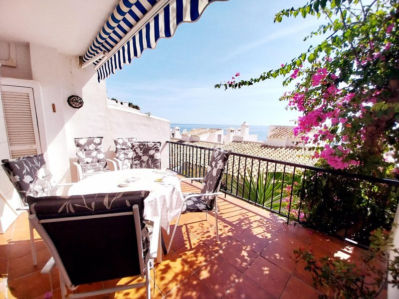Foto 8966b2f1-2d75-44c4-a934-f503ea09a4c0. Location duplex avec parking piscine dans Calahonda Mijas