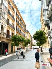 Pis a Calle de fuenterrabía 3. Piso en el centro de san sebastian
