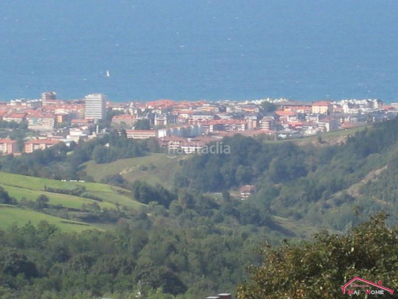 Foto 633875f2-bf18-4b13-b76b-716f7c3320b4. Propriété dans Aia