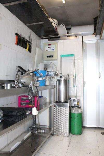 Foto 8b781698-62b3-49db-bcb8-c0ee0bb88b58. Local comercial carnicería en irún en Pinar - Anaka - Belaskoenea Irun