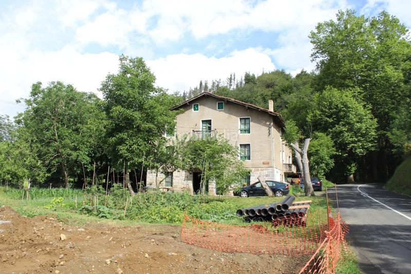 Foto f6826757-c399-456e-a0d7-be6fb6c174a0. Casale con riscaldamento parcheggio in Zizurkil