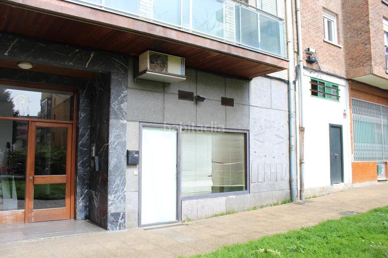 Foto 33af1968-91a2-4a1a-a5bc-31370af3f64b. Local commercial dans Palmera - Dumboa - Arbes Irun