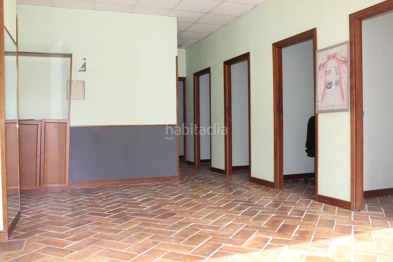 Foto 35a571b1-7cf0-4036-adcd-f6d6e8c03437. Local commercial dans Palmera - Dumboa - Arbes Irun