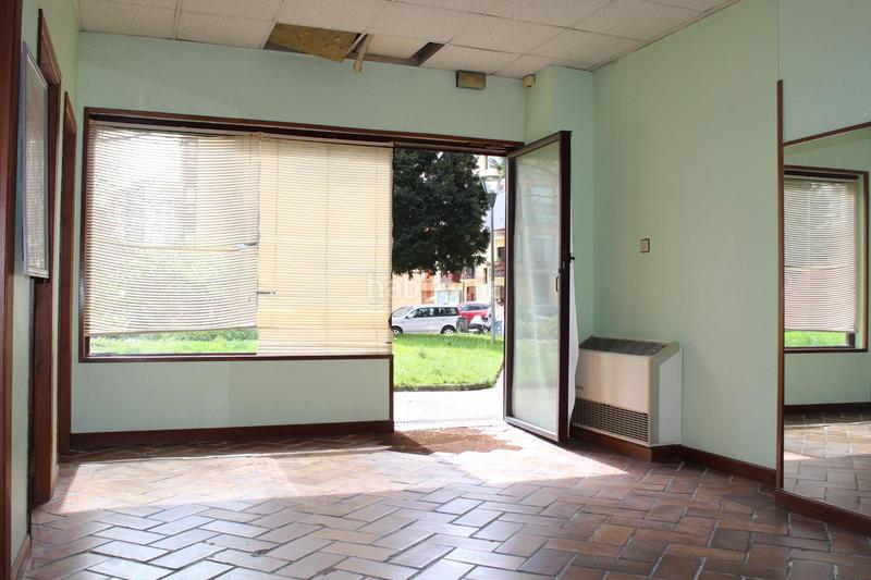 Foto 3e0ed43a-3eb3-494c-882f-3d27c95a716f. Local commercial dans Palmera - Dumboa - Arbes Irun