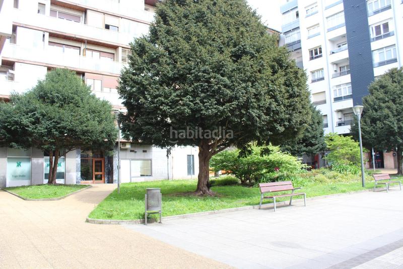 Foto 6c732330-1813-4a3d-9144-69fc3fee46df. Local commercial dans Palmera - Dumboa - Arbes Irun