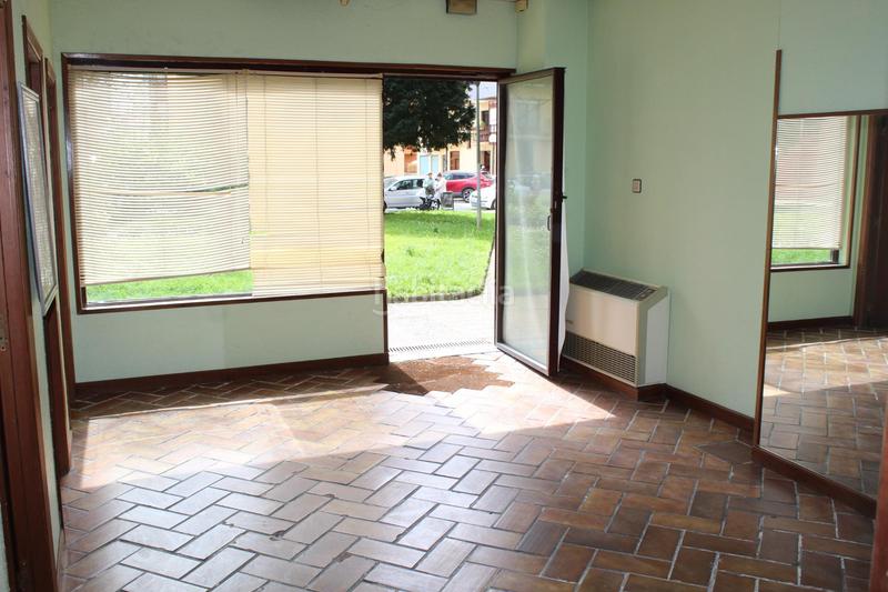 Foto cd05dfcc-b076-4e97-b55d-d1160155fa85. Local commercial dans Palmera - Dumboa - Arbes Irun