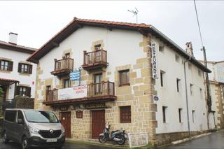 Casa  Plaza lizardia. Parte de edificio en igeldo