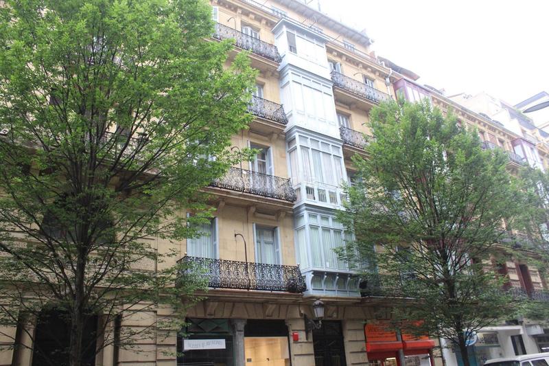 Foto a9104629-dc4d-45bc-9426-831e7a3c602f. Local comercial a Área Romántica Donostia - San Sebastián