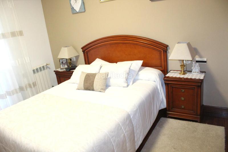 Foto ba6791ba-484e-409f-af88-51b0b6d36d2b. Maison jumelée avec chauffage parking dans Lezo