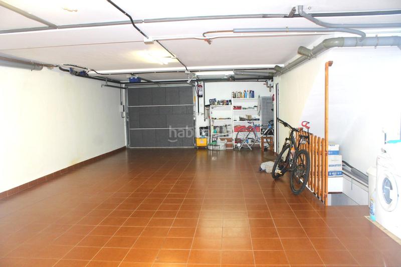 Foto bdb8b0e6-9adb-4e73-a592-9940266228fb. Maison jumelée avec chauffage parking dans Lezo