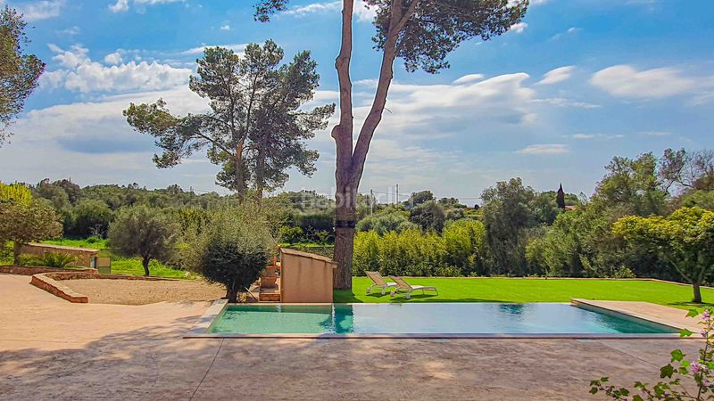 Foto a1e80189-20fb-42da-9198-c29958226599. Casale con camino riscaldamento parcheggio piscina in Palma de Mallorca