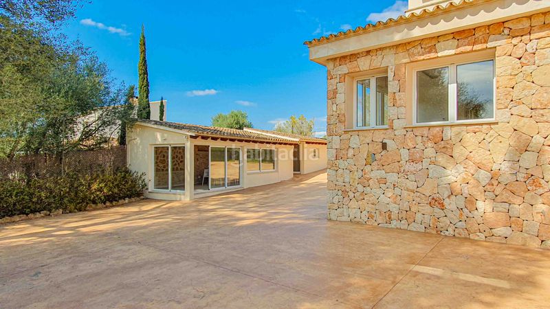 Foto ade230c3-7092-4b64-b99f-8b0ef0ae391a. Casale con camino riscaldamento parcheggio piscina in Palma de Mallorca