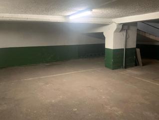 Aparcament cotxe a Ensanche. Venta de plaza de garaje en manuel iradier