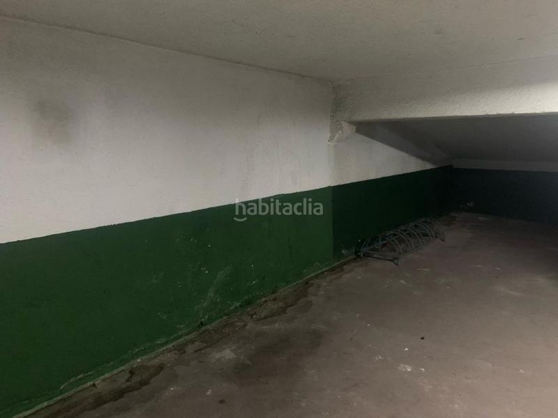 Foto dd7a2d69-7c3f-4ecc-8954-67b2a80148d4. Parking voiture dans Ensanche Vitoria - Gasteiz