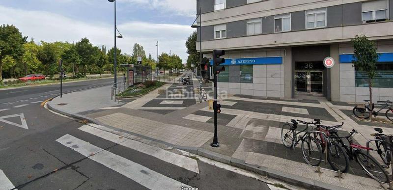 Foto 3a97892a-c19f-4dcf-baf9-e7d5b18f1b7d. Parking voiture dans El Pilar Vitoria - Gasteiz
