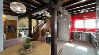 Casa  Crispijana entitatea. En exclusiva casa pareada de piedra a pocos minutos de vitoria