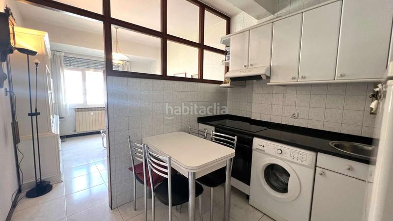 Foto 1dc8606d-2a52-4dea-ac71-6a1853b26028. Appartamento con riscaldamento parcheggio in El Pilar Vitoria - Gasteiz