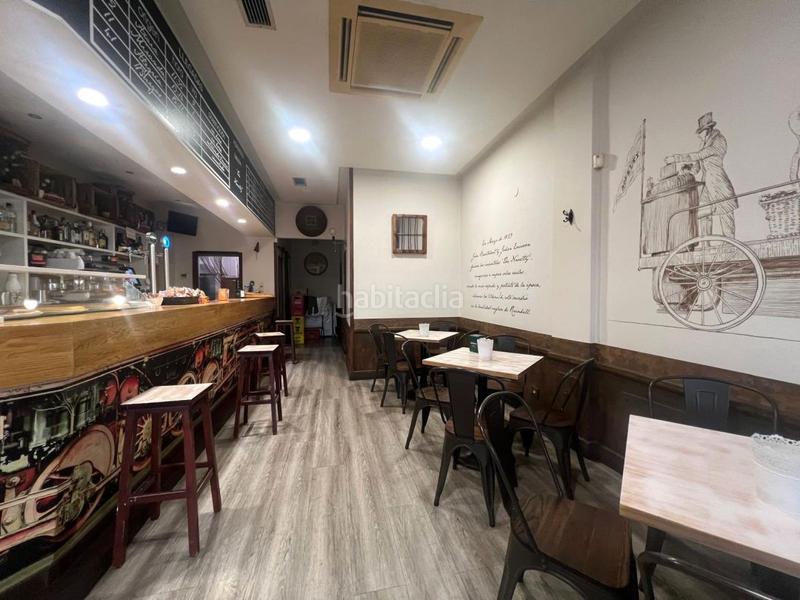 Foto 2a6aa0d2-6f4d-4f04-b563-0851e45839f4. Local comercial venta de bar en funcionamiento en El Pilar en Vitoria - Gasteiz