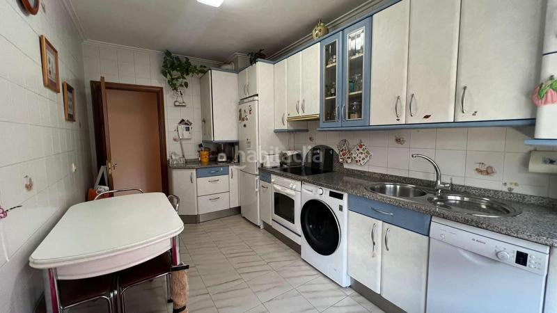 Foto 0a902bdc-56d6-42df-bc6a-9c428e973f62. Appartamento con riscaldamento parcheggio in San Martín Vitoria - Gasteiz