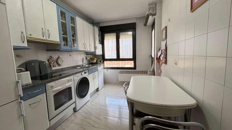 Foto cb40ae04-59be-43a5-8b2a-045f4d5e75b2. Appartamento con riscaldamento parcheggio in San Martín Vitoria - Gasteiz