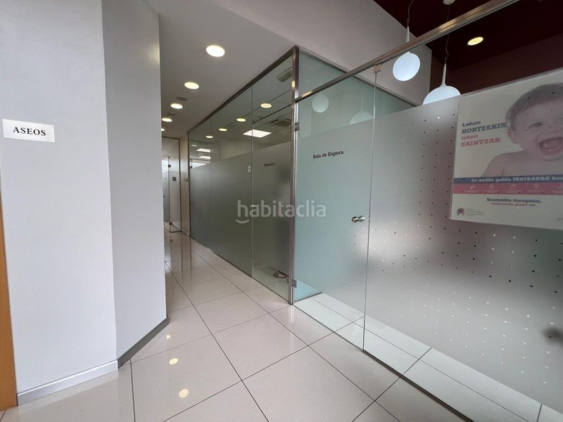Foto 7bf1ef79-e94f-4afc-a30f-5659bcb69a11. Local comercial venta en exclusiva local comercial en avenida de zabalgana vitoriagasteiz en Vitoria - Gasteiz