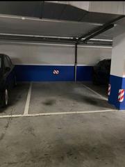 Aparcament cotxe a Zabalgana. Venta de plaza de garaje en la avenida reina sofia, barrio de za