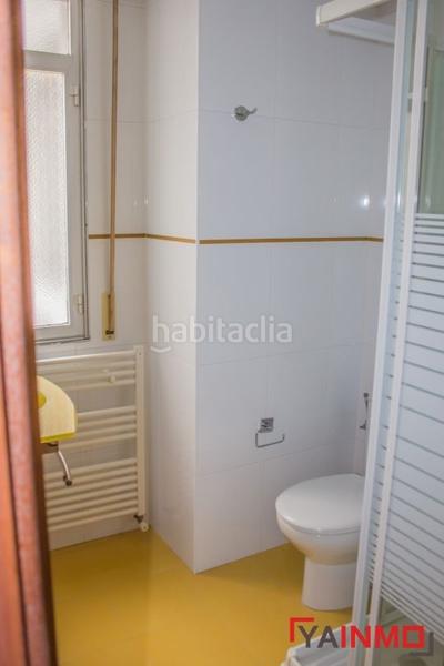 Foto 3e82d7fe-4d8b-419a-8039-87a510fbb8d7. Pis amb calefacció a Ensanche Vitoria - Gasteiz