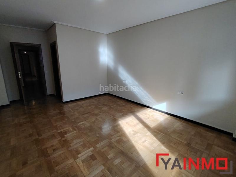 Foto 8ea1bac9-a355-467a-9fba-41b42be140e7. Pis amb calefacció a Ensanche Vitoria - Gasteiz