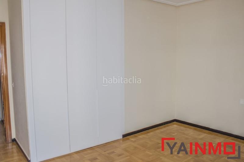 Foto 9e5fae21-9f37-41de-a292-355c9f9b8d2d. Pis amb calefacció a Ensanche Vitoria - Gasteiz