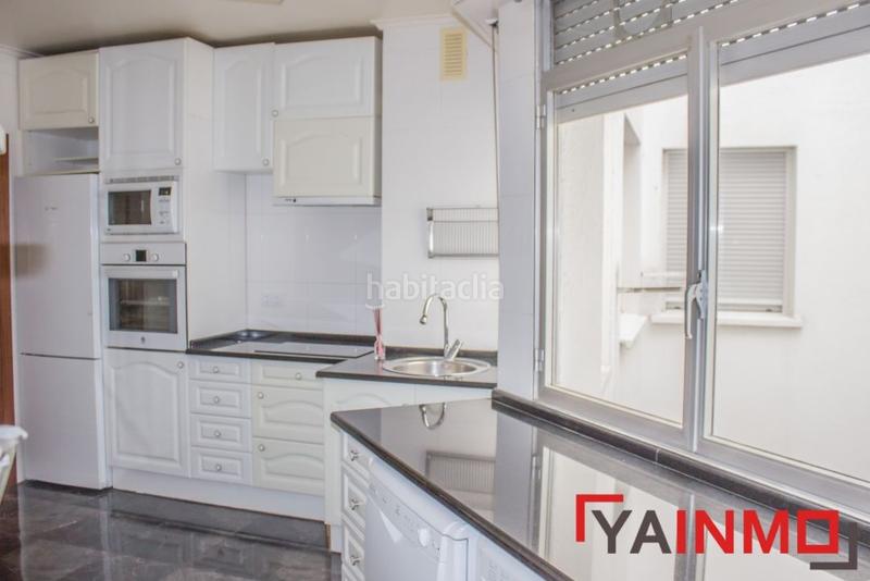 Foto ceecc036-0baa-4c89-af79-ad9e12f60c0a. Pis amb calefacció a Ensanche Vitoria - Gasteiz