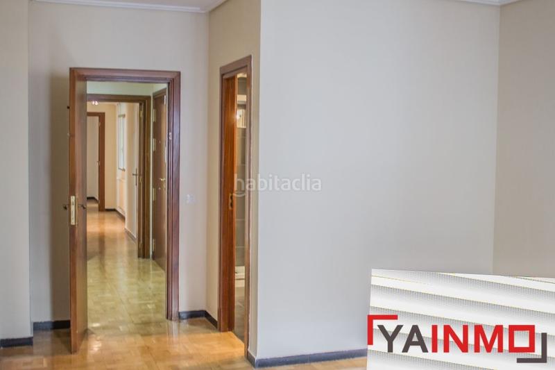 Foto ed48abd6-9a4e-44f1-a333-25831dade92b. Pis amb calefacció a Ensanche Vitoria - Gasteiz