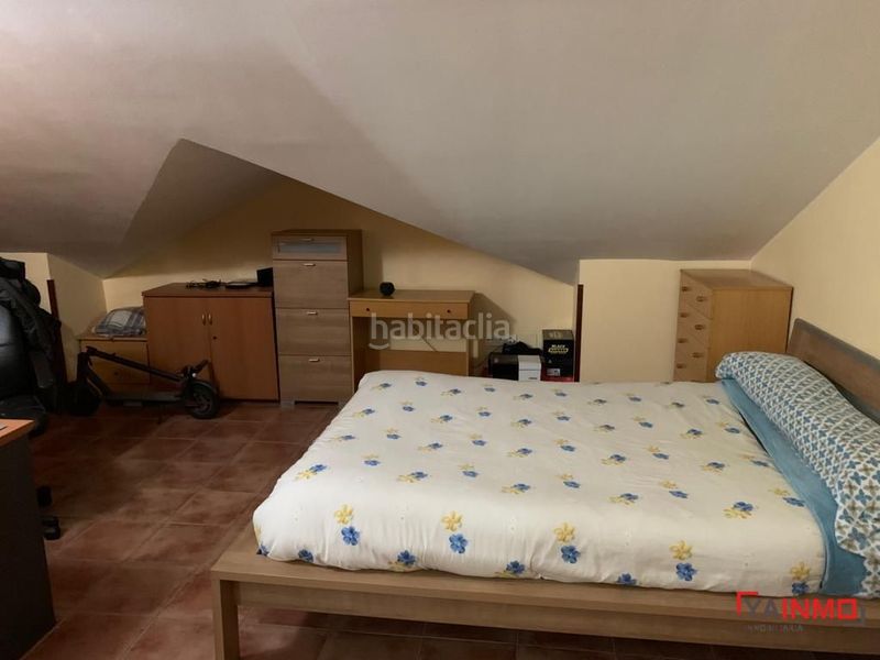Foto 3b06eef4-d81b-4c2b-9e2b-d9c842ef8129. Casa adossada amb calefacció aparcament a Betoño Vitoria - Gasteiz
