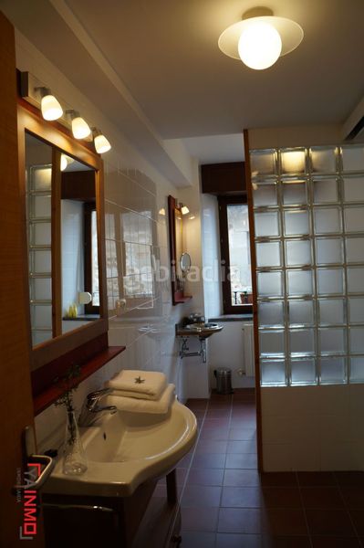 Foto 5ea6f352-6700-44d3-ad35-4ed940e83d26. Xalet amb calefacció aparcament a Barrundia