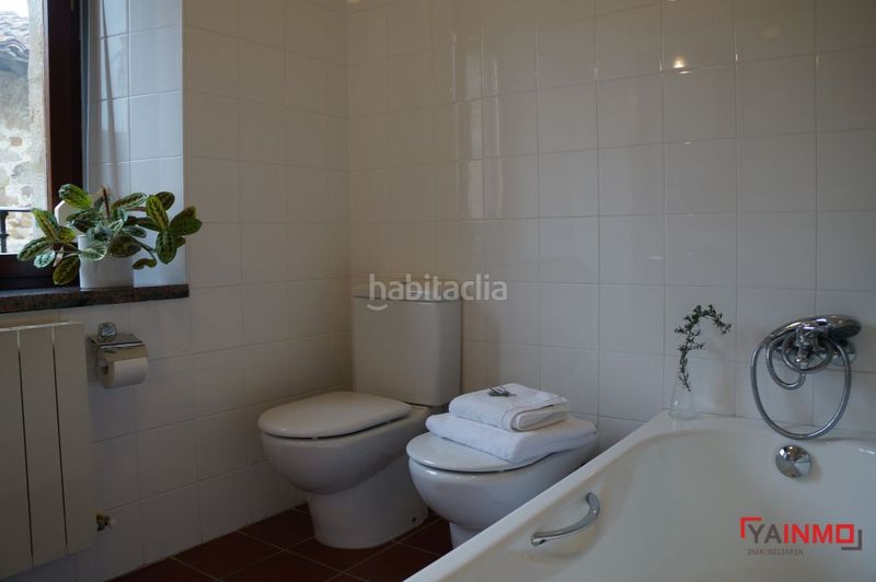 Foto 692a708e-2670-4309-908d-21b4a3d94ab2. Xalet amb calefacció aparcament a Barrundia