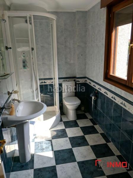 Foto d7ecf2cd-682b-4abb-b9dc-a9f8277f6c6c. Chalet avec chauffage parking dans Abetxuko Vitoria - Gasteiz