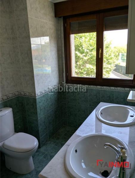 Foto e787483a-9ec1-4d0d-b138-40a49dbfc643. Chalet avec chauffage parking dans Abetxuko Vitoria - Gasteiz