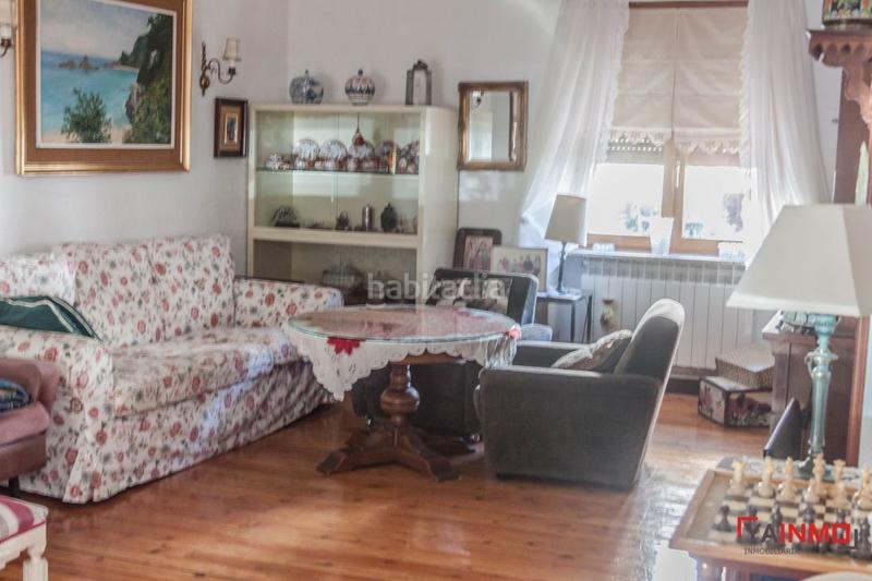 Foto 5abb3755-1e1d-4eb1-b48e-1fc706bdfed1. Casa adossada amb calefacció a Judimendi Vitoria - Gasteiz