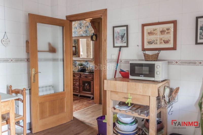 Foto 9929c4e4-62ec-43f2-810d-33ef744234a0. Casa adossada amb calefacció a Judimendi Vitoria - Gasteiz