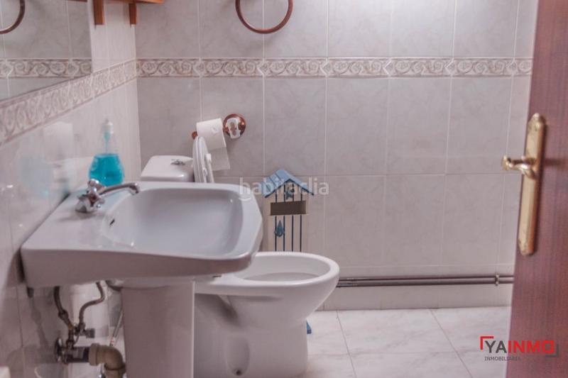 Foto a3bd36e1-f818-484a-88b8-e0bba0b88485. Casa adossada amb calefacció a Judimendi Vitoria - Gasteiz